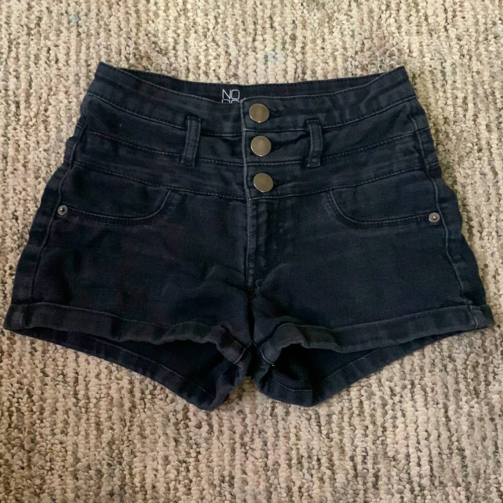 Midsize black jean shorts!